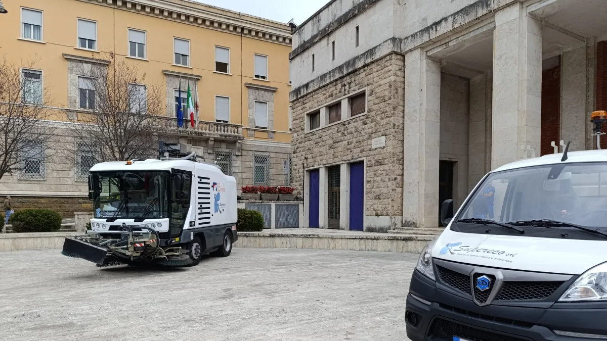 Comune di Frosinone, Pizzutelli sull’appalto rifiuti: “Ritardi e rischi per i bilanci familiari”