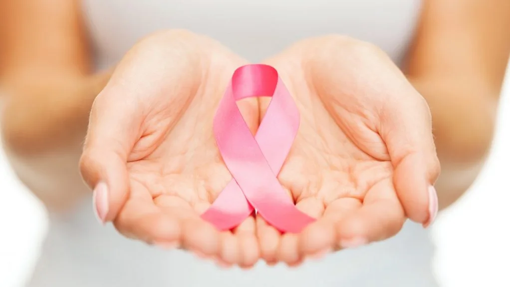 “Ottobre Rosa”, torna il mese della prevenzione per i tumori al seno: screening gratuiti nel Lazio