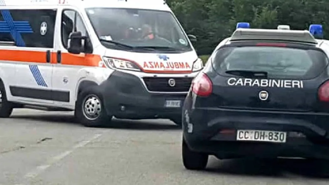 Vallerotonda, Scivola mentre prova a sistemare la tenda parasole e muore
