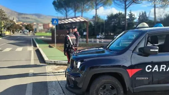 Trovato con un coltello a serramanico: denunciato un giovane