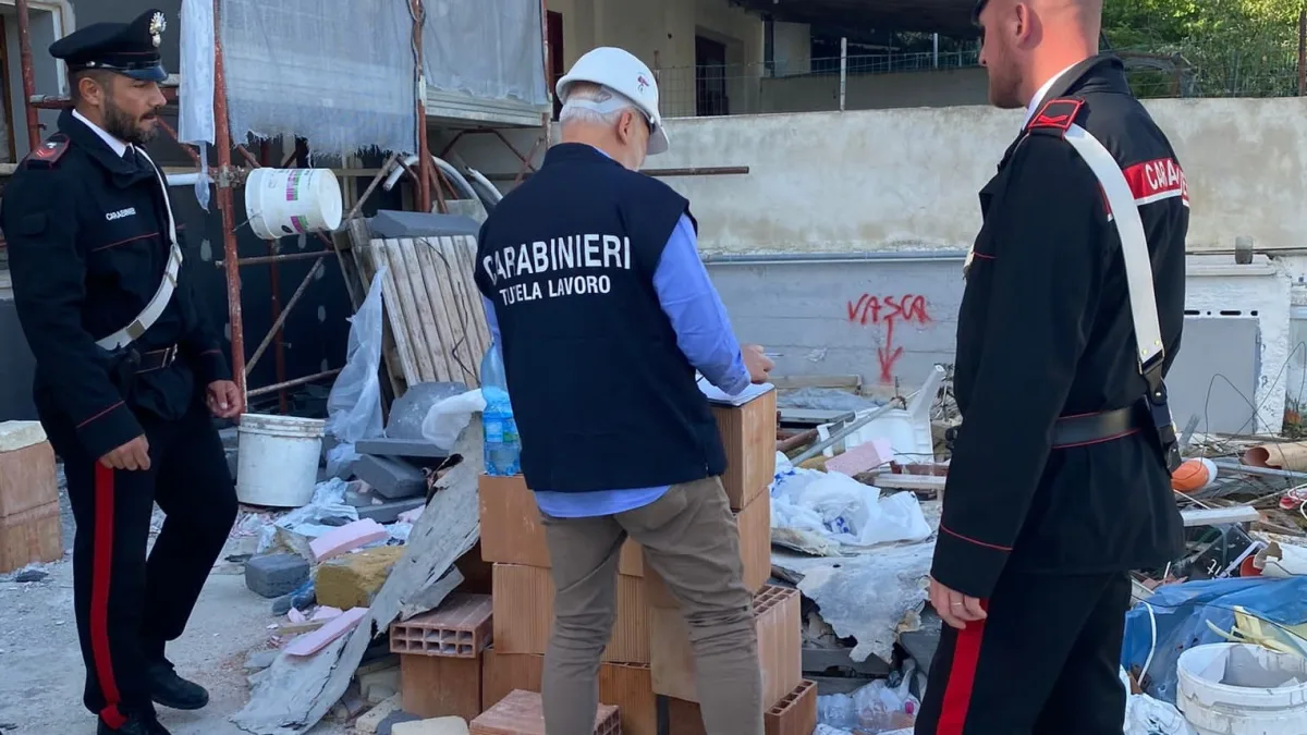 ESPERIA – Blitz dei Carabinieri in un cantiere edile: sospesa l’attività, maxisanzioni e stop all’impresa