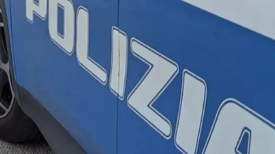 Lite tra condomini finisce a colpi di vasi: una denuncia