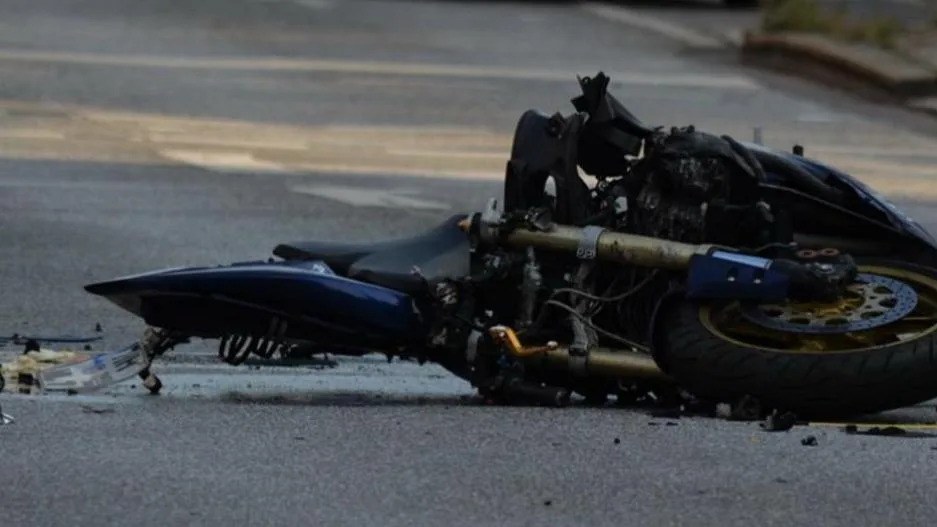 Incidente a Ceccano, motociclista cade durante un sorpasso: trasportato in ospedale in codice rosso