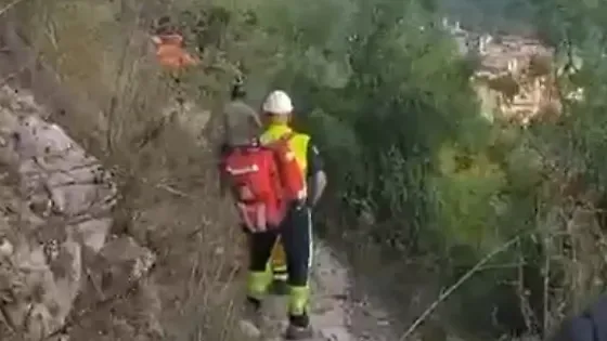 Masso si stacca dalla roccia: feriti due giovani escursionisti