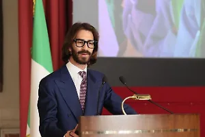 I legali di Leonardo Del Vecchio: "I fatti dimostrano che è un buon padre"