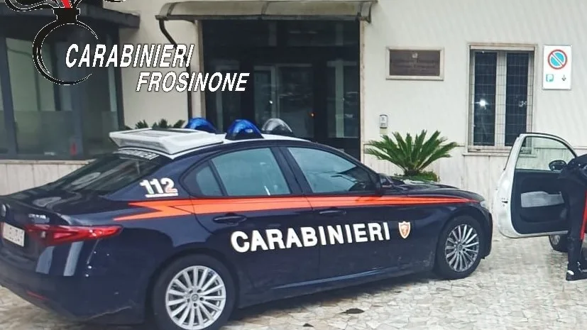 Pontecorvo (FR) – Vende la sua auto di lusso ma cade in una truffa. Ai domiciliari finisce un 54enne campano
