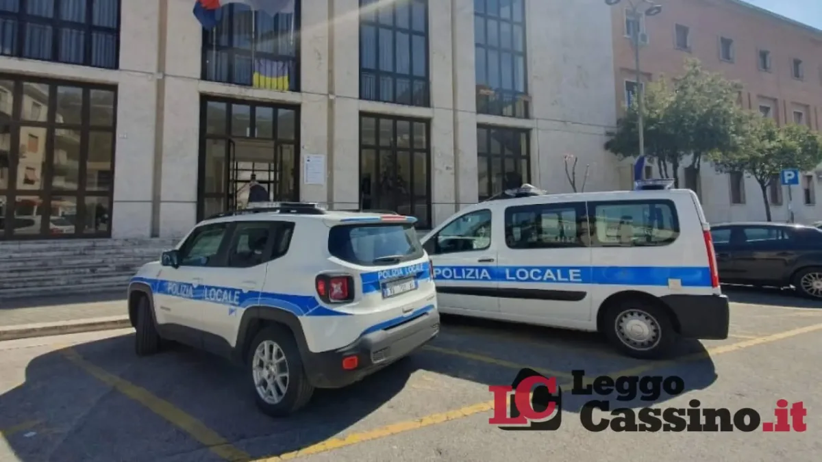 Cassino, i nuovi vigili ancora non prendono servizio: tutta colpa dei tatuaggi