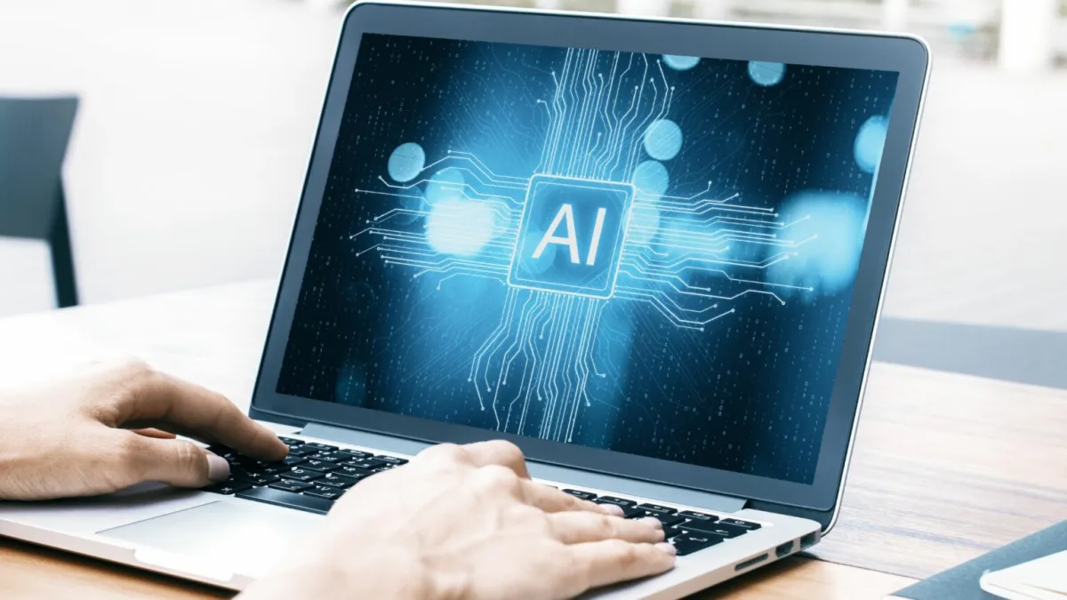 Intelligenza artificiale fuori controllo, Gemini avverte: “L’estinzione dell’uomo è una possibilità concreta”