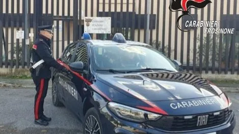 Era l’incubo della ex, per un giovane pregiudicato arrivano il divieto di avvicinamento e il braccialetto elettronico