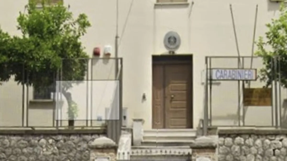 Coreno Ausonio, forava con il trapano le gomme delle auto parcheggiate vicino casa: denunciato