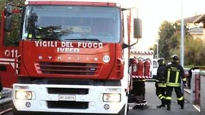 Anziana trovata morta in casa: il cagnolino vicino a lei