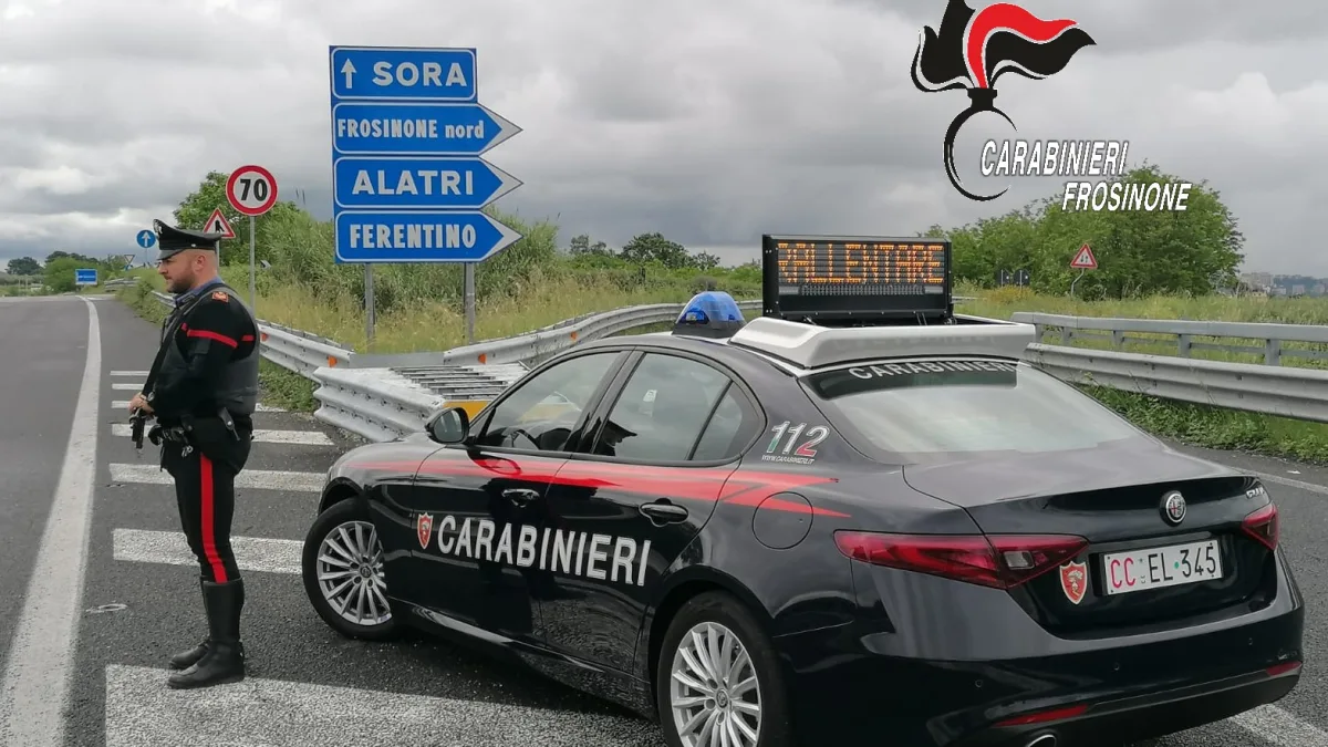 Alatri, viola il divieto di avvicinamento ai genitori: giovane arrestato in flagranza