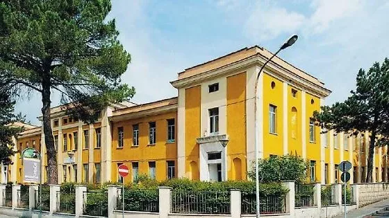 Lavori sulla rete elettrica: tre scuole chiuse domani e mercoledì