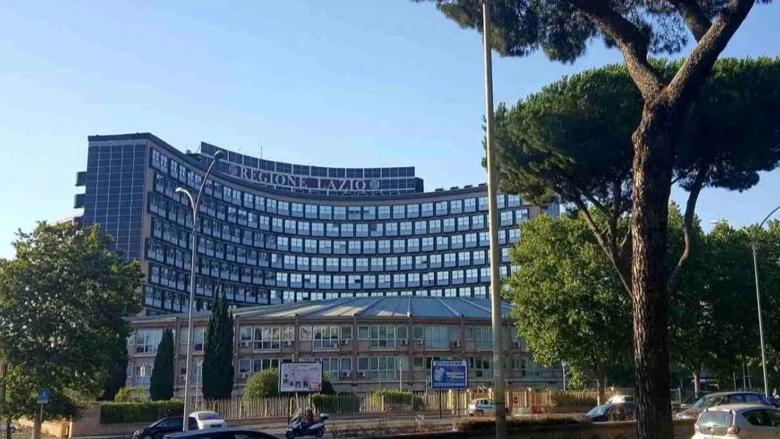 Regione Lazio, ok al documento finanziario. Frosinone e Latina resistono con il farmaceutico. Il Cassinate soffre