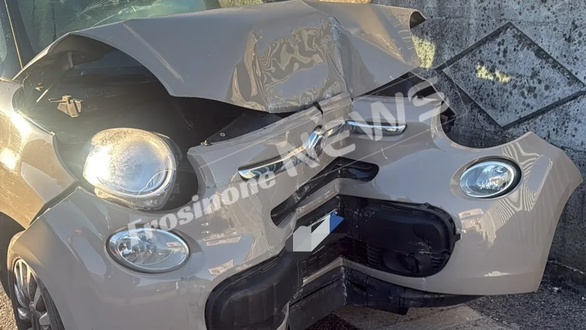 Sora – Incidente nella notte, perde il controllo dell’auto e si schianta: giovane donna elitrasportata a Roma