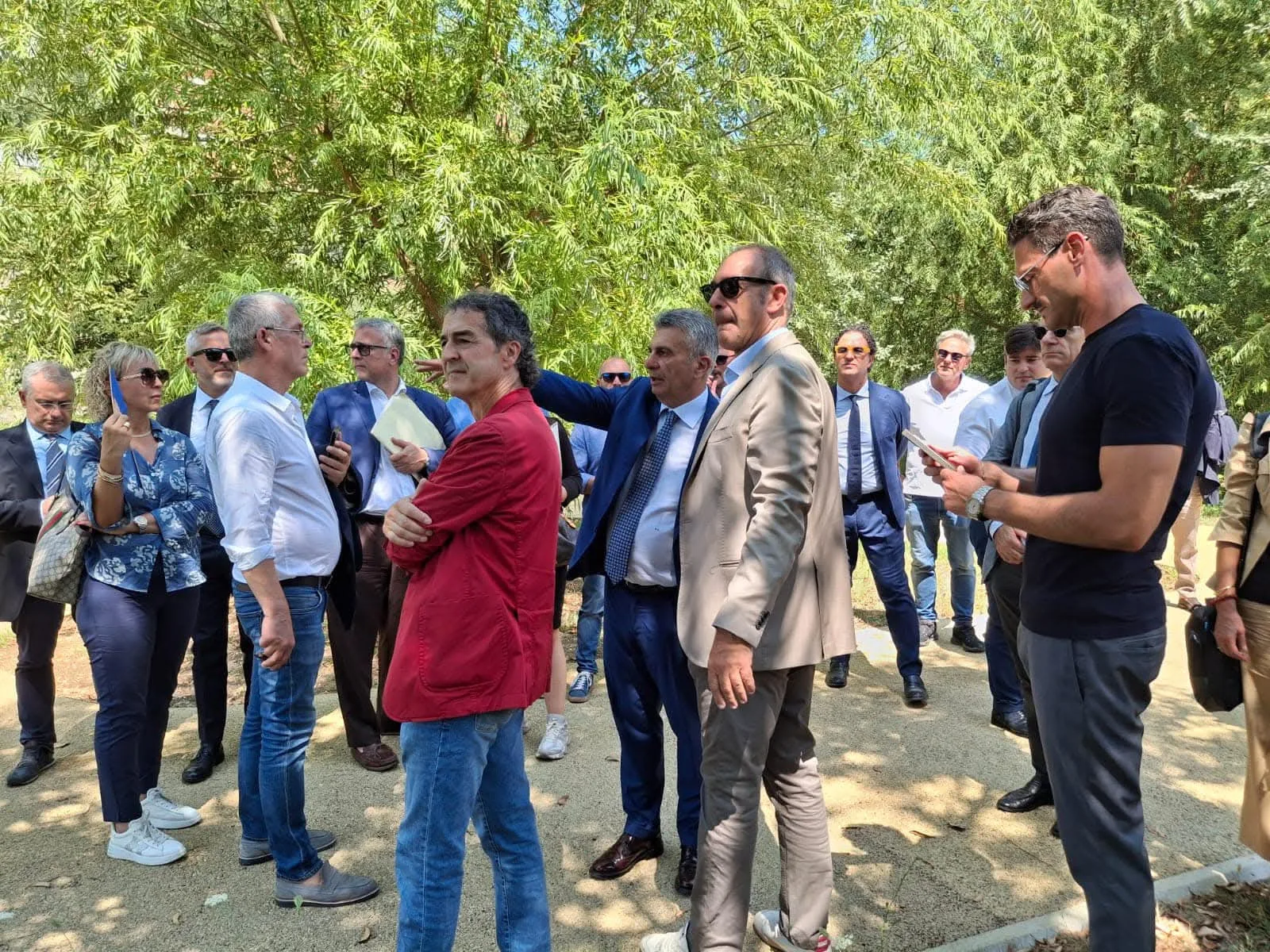 Cassino (FR) – Villa comunale, sopralluogo con i magistrati. Il sindaco: la verità verrà a galla